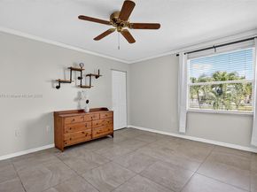 1351 NW 139th Ave, Pembroke Pines FL 33028