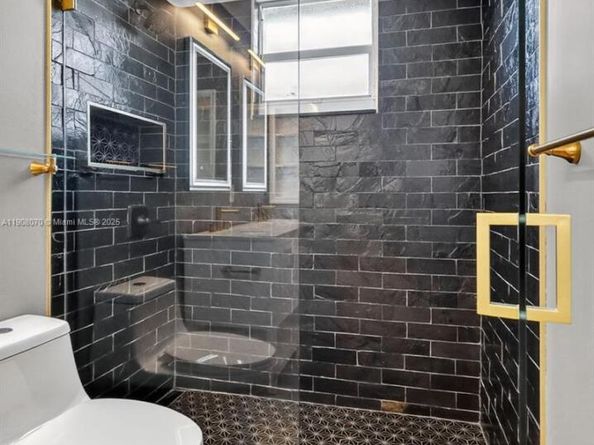 1351 NW 139th Ave, Pembroke Pines FL 33028