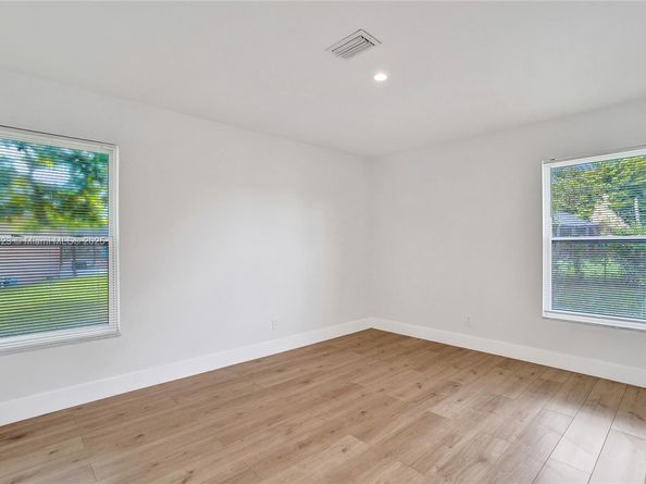 11957 NW 26th Pl, Coral Springs FL 33065
