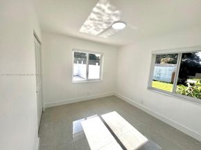 1590 SW 139th Ave, Davie FL 33325