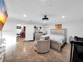 9940 SW 72nd St, Miami FL 33173