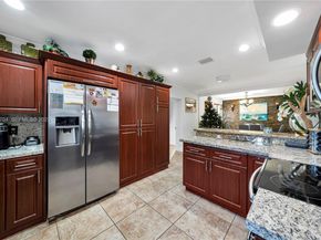 9940 SW 72nd St, Miami FL 33173