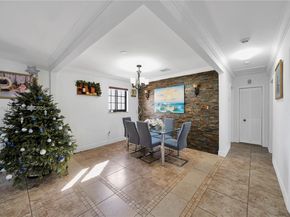 9940 SW 72nd St, Miami FL 33173