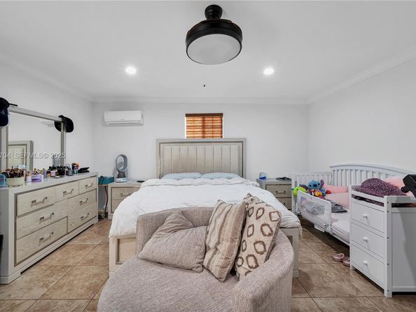 9940 SW 72nd St, Miami FL 33173