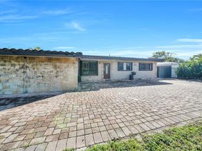 9940 SW 72nd St, Miami FL 33173