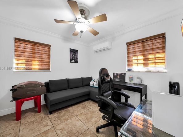 9940 SW 72nd St, Miami FL 33173