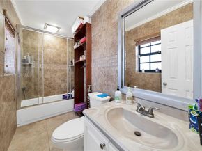 9940 SW 72nd St, Miami FL 33173