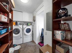 9940 SW 72nd St, Miami FL 33173