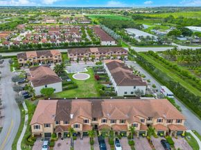 3763 SE 2nd St, Homestead FL 33033