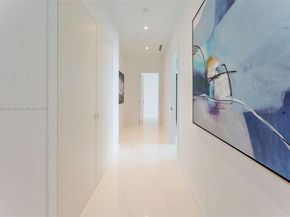 300 Biscayne Blvd Way PH6001, Miami FL 33131