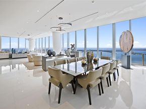 300 Biscayne Blvd Way PH6001, Miami FL 33131