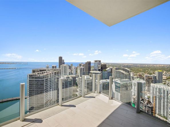 300 Biscayne Blvd Way PH6001, Miami FL 33131