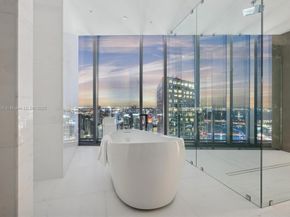 300 Biscayne Blvd Way PH6001, Miami FL 33131