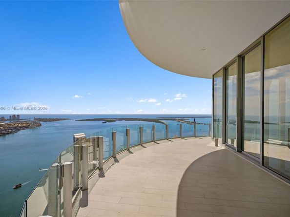 300 Biscayne Blvd Way PH6001, Miami FL 33131