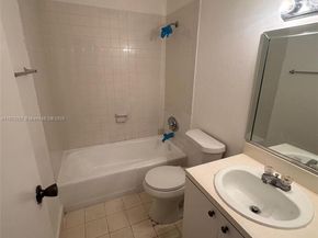 17911 NW 68th Ave N206, Hialeah FL 33015