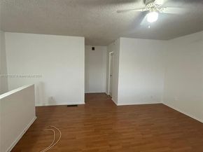 17911 NW 68th Ave N206, Hialeah FL 33015