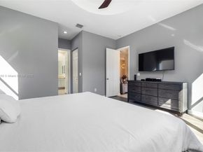 16748 SW 16th St, Pembroke Pines FL 33027