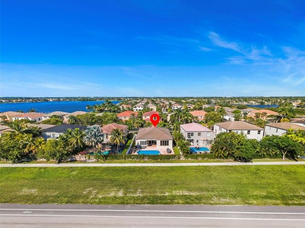 16748 SW 16th St, Pembroke Pines FL 33027