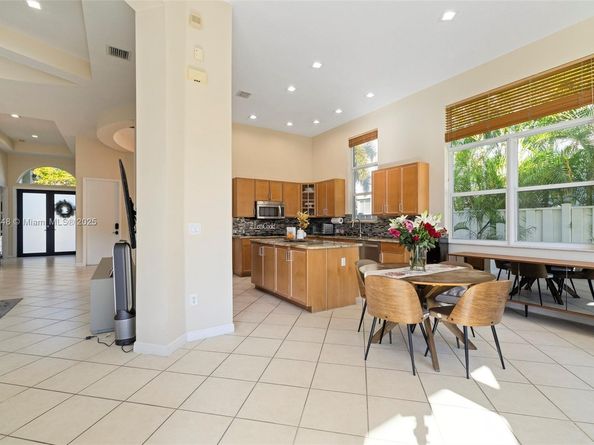 16748 SW 16th St, Pembroke Pines FL 33027