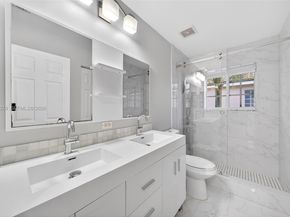 1325 Chenille Cir, Weston FL 33327