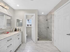 1325 Chenille Cir, Weston FL 33327