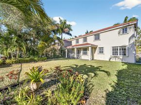 1325 Chenille Cir, Weston FL 33327