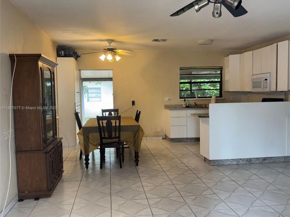 6261 SW 6th St, Miami FL 33144