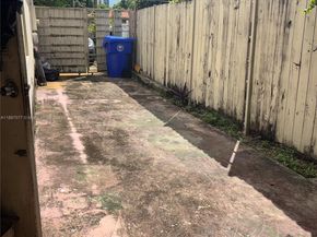 6261 SW 6th St, Miami FL 33144