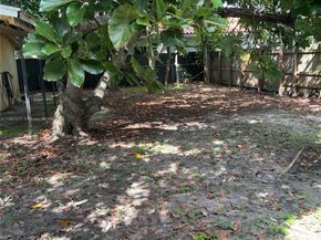 6261 SW 6th St, Miami FL 33144
