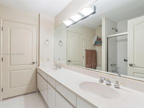 1800 Sunset Harbour Dr 6, Miami Beach FL 33139