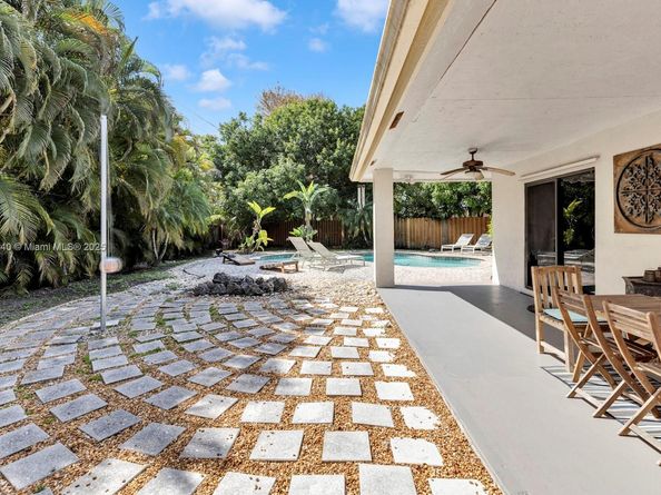 14811 Archerhall St, Davie FL 33331