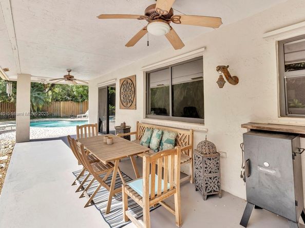 14811 Archerhall St, Davie FL 33331