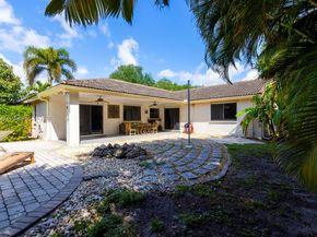 14811 Archerhall St, Davie FL 33331