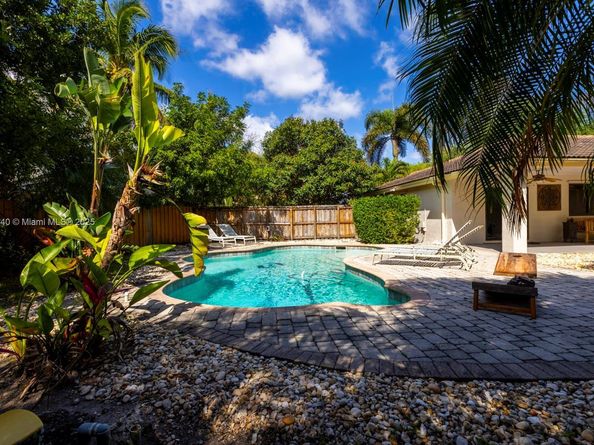 14811 Archerhall St, Davie FL 33331