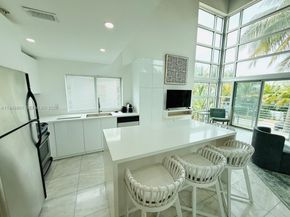 7700 Collins Ave 5, Miami Beach FL 33141