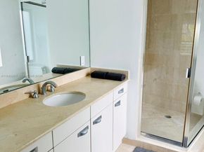 7700 Collins Ave 5, Miami Beach FL 33141