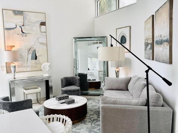 7700 Collins Ave 5, Miami Beach FL 33141