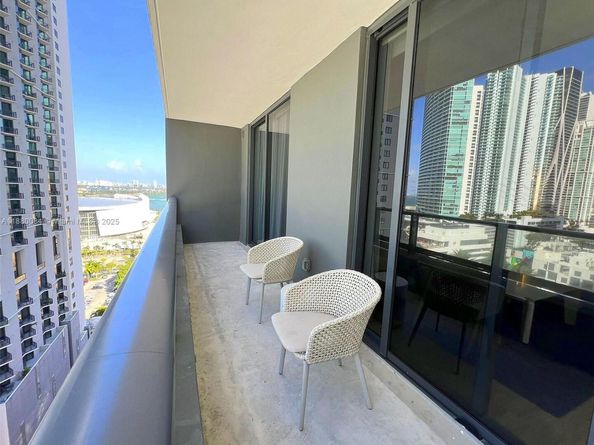601 NE 1 Ave 1602, Miami FL 33132