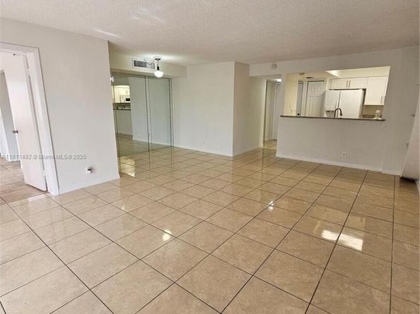 8475 SW 156th Ct 321, Miami FL 33193