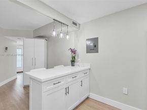 9091 Lime Bay Blvd 211, Tamarac FL 33321