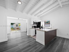 7120 SW 21st St, Miami FL 33155