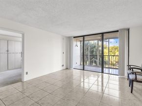 16300 Golf Club Rd 408, Weston FL 33326