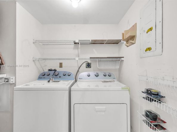 16300 Golf Club Rd 408, Weston FL 33326