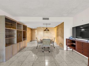 16300 Golf Club Rd 408, Weston FL 33326