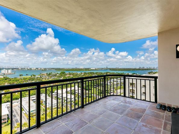 10175 Collins Ave 1707/1708, Bal Harbour FL 33154