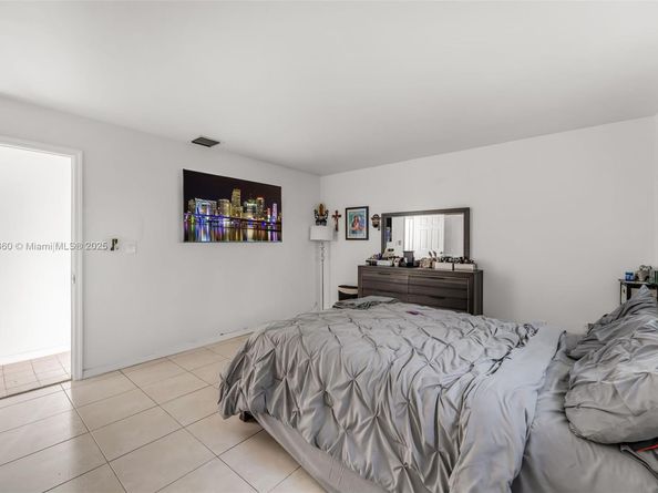 7230 SW 131st Ave, Miami FL 33183