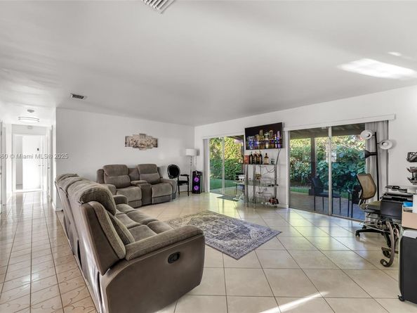 7230 SW 131st Ave, Miami FL 33183