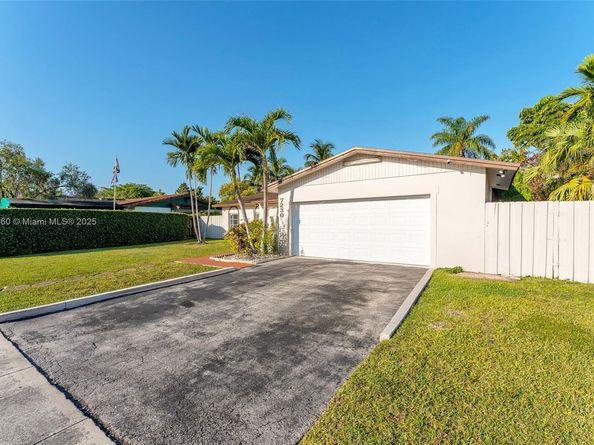 7230 SW 131st Ave, Miami FL 33183