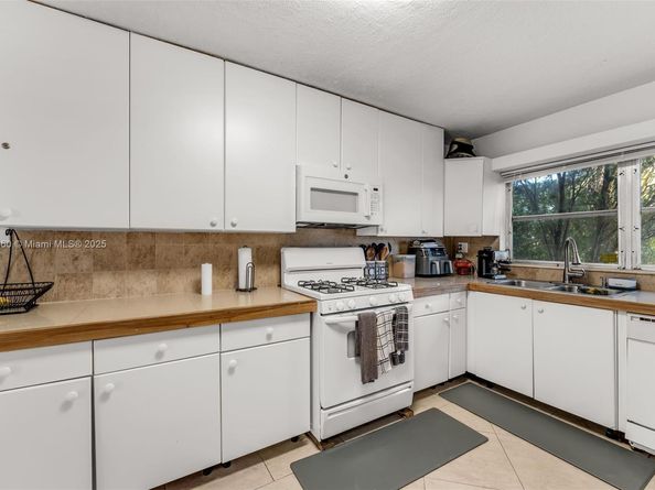 7230 SW 131st Ave, Miami FL 33183