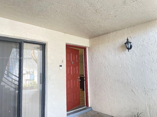 20065 NE 3rd Ct O3, Miami FL 33179